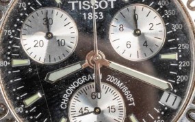 tissot1853手表外观有何特点？能提供一些图片参考吗？